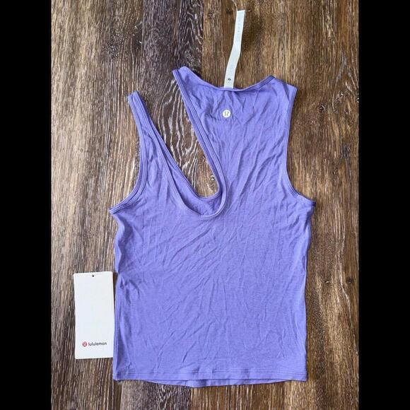 Lululemon Shoulder Cut-Out Tank Dark Lavender Size 0 NWT - Picture 2 of 4
